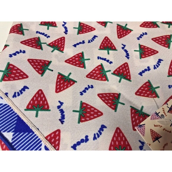New Top Paw Dog Bandanas Set Strawberries Blue Plaid Pet Clothing 2-Pack - Picture 3 of 5